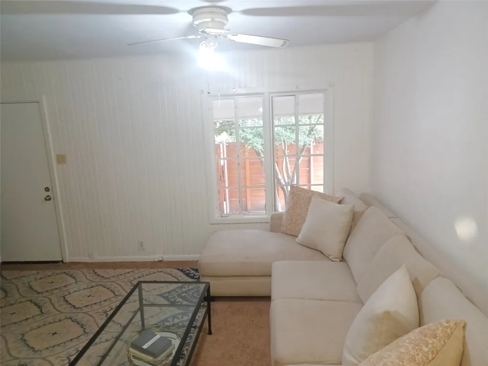 2808 Windsor Road #B Austin, TX 78703