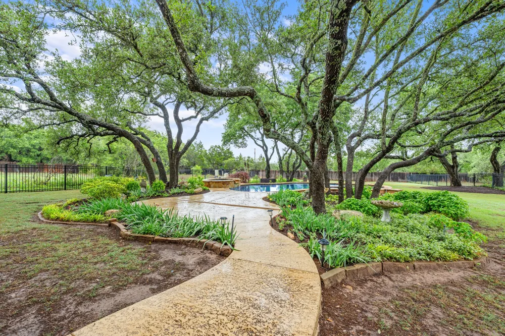 241 Onion Creek Lane Driftwood, TX 78619