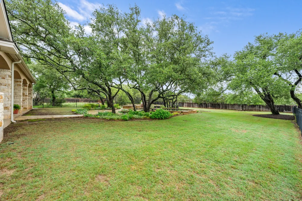 241 Onion Creek Lane Driftwood, TX 78619