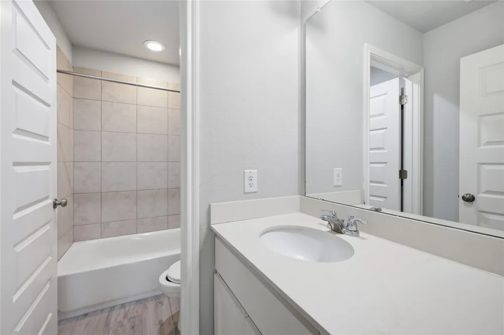 105 Quiet Man Drive Jarrell, TX 76537