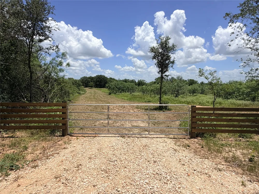 FM 86 Tract 5 Highway Luling, TX 78648