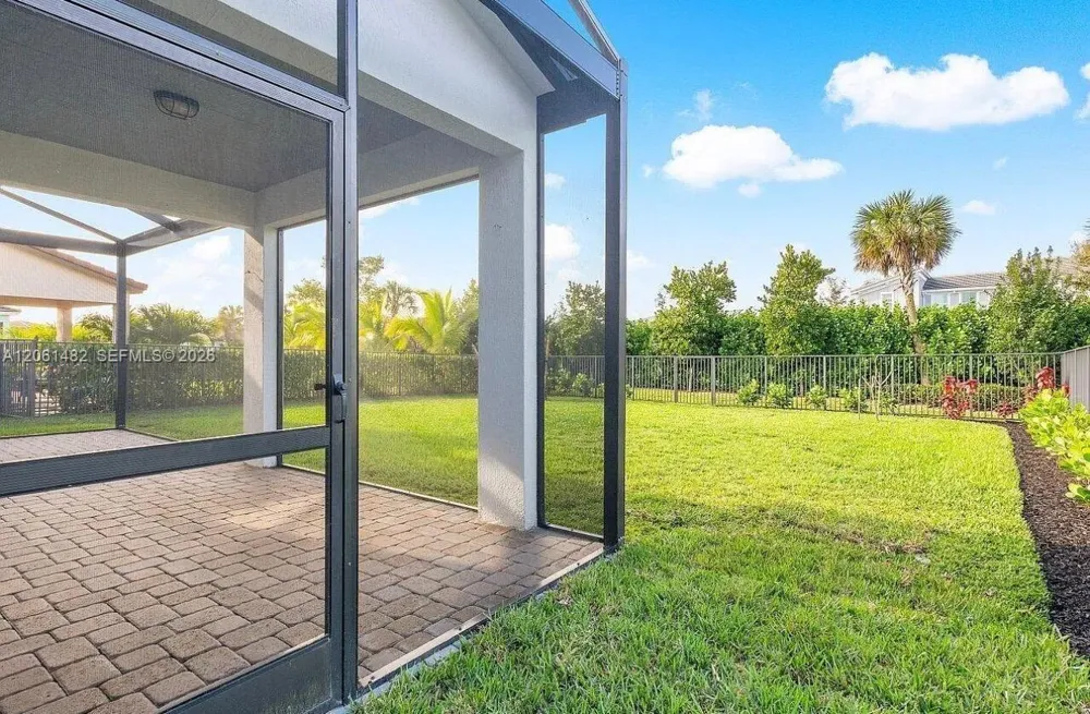 5485 Starfish Rd Westlake, FL 33470