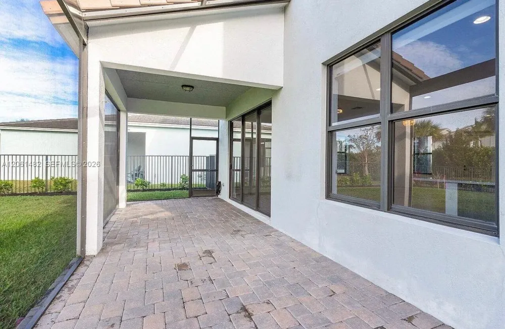 5485 Starfish Rd Westlake, FL 33470