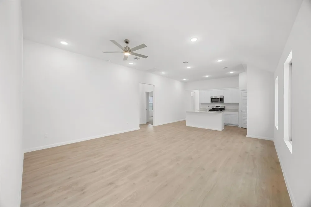 171 Hornet Street Elgin, TX 78621
