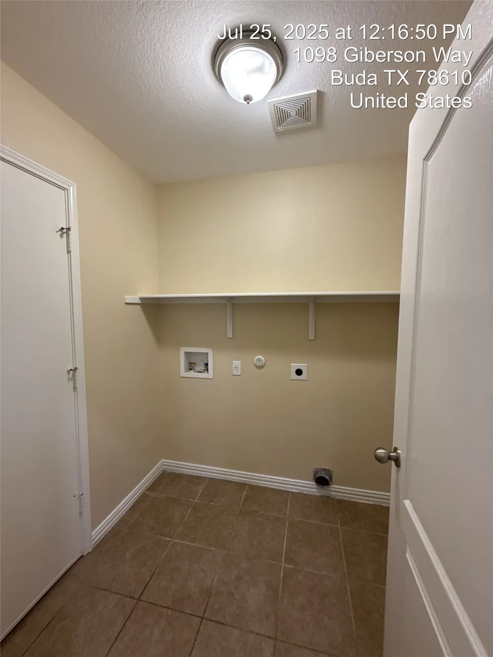 1098 Giberson Way Buda, TX 78610