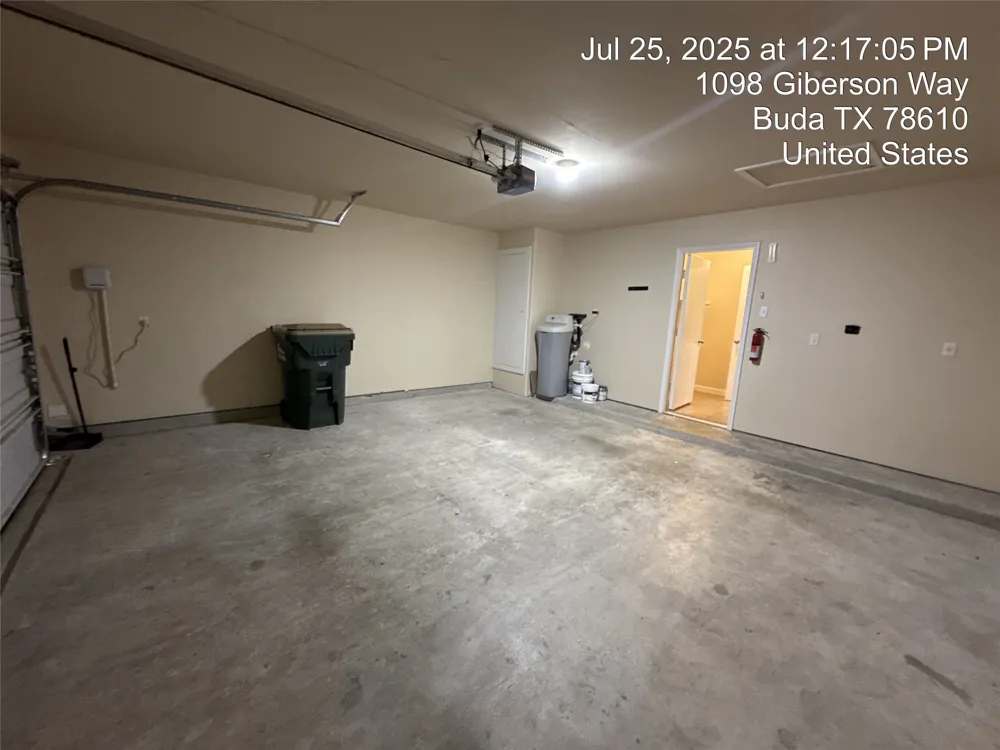 1098 Giberson Way Buda, TX 78610
