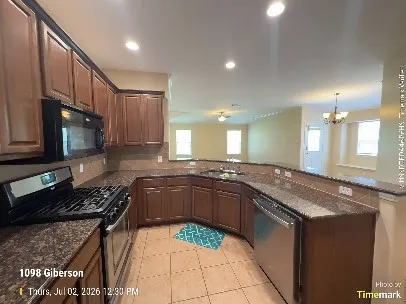 1098 Giberson Way Buda, TX 78610