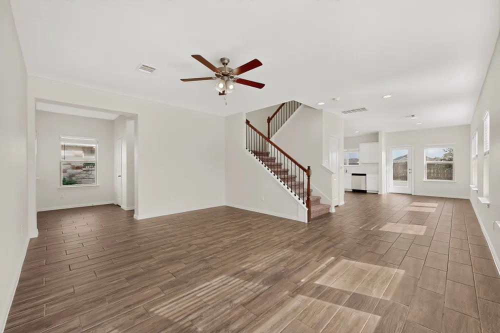 12432 Ostrich Trail Manor, TX 78653