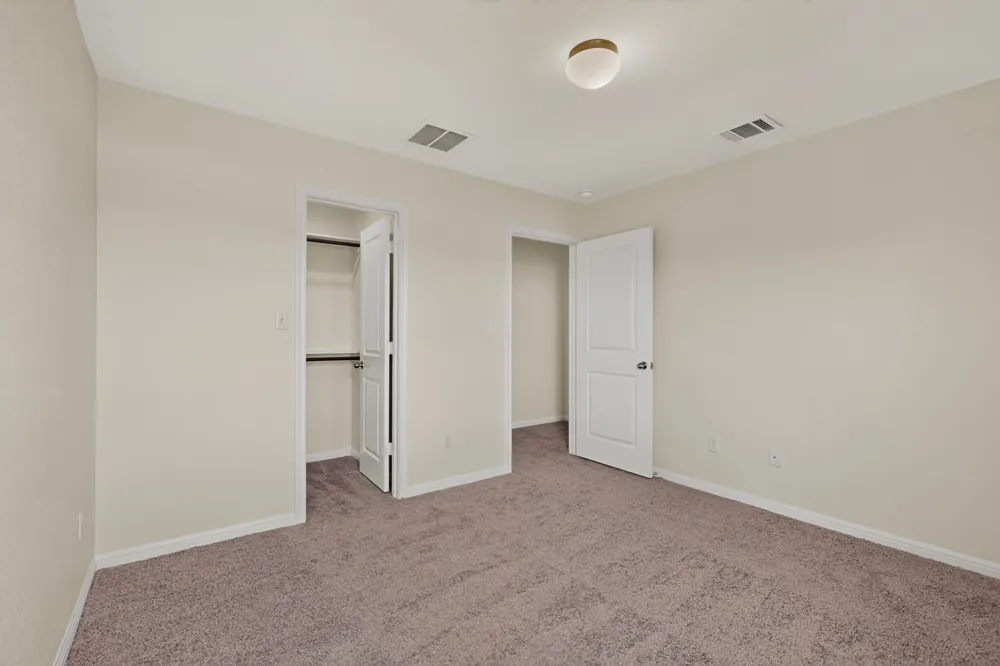 12432 Ostrich Trail Manor, TX 78653