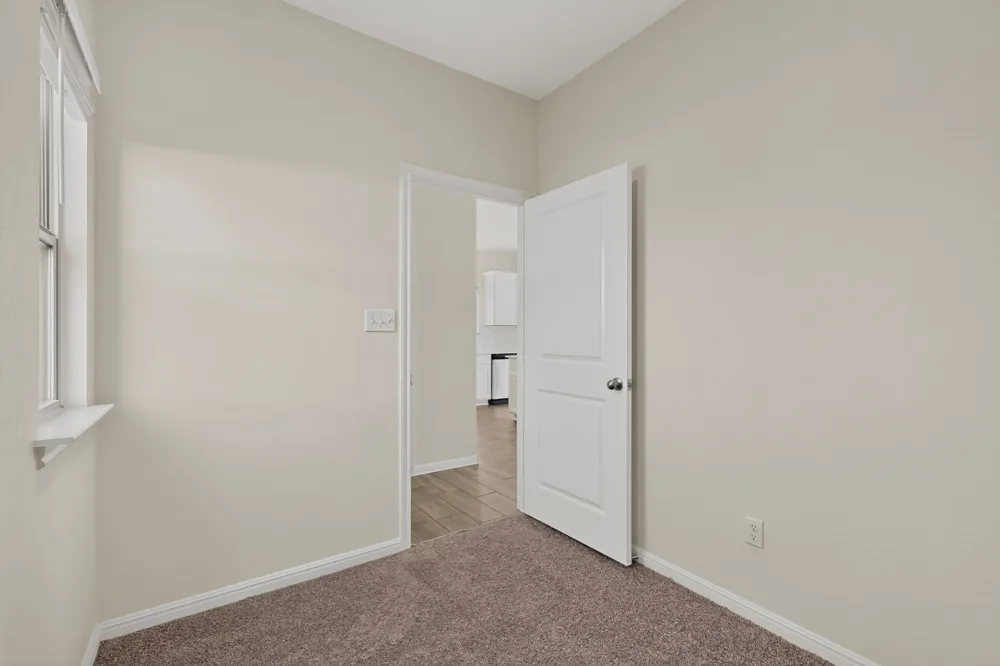 12432 Ostrich Trail Manor, TX 78653