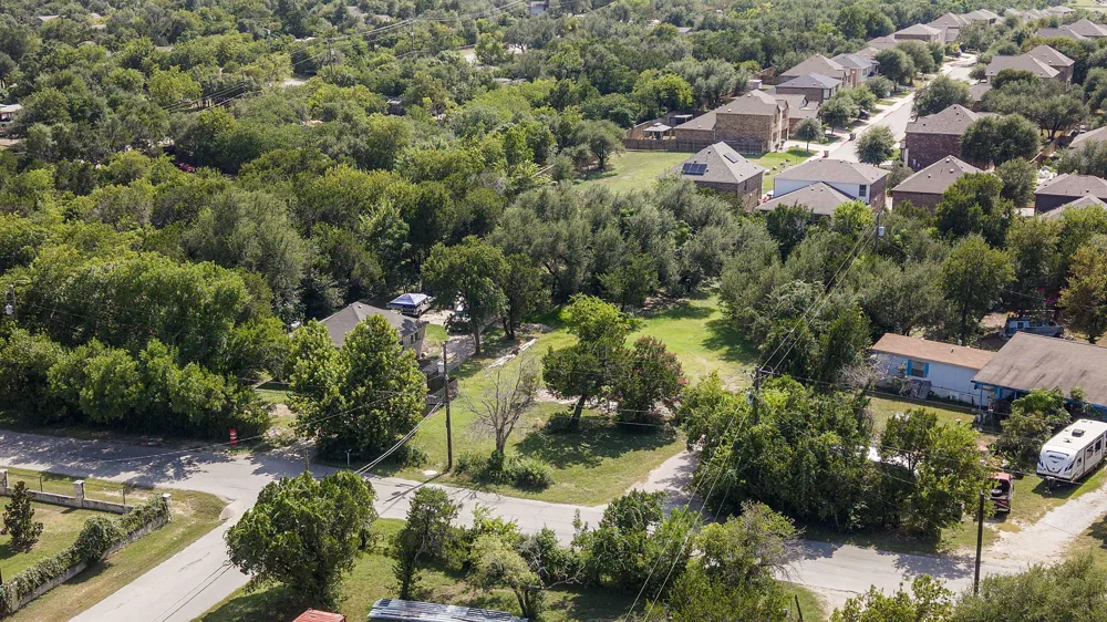 1305 High Chaparral Drive Leander, TX 78641