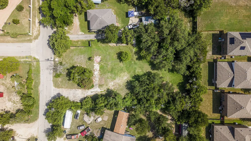 1305 High Chaparral Drive Leander, TX 78641