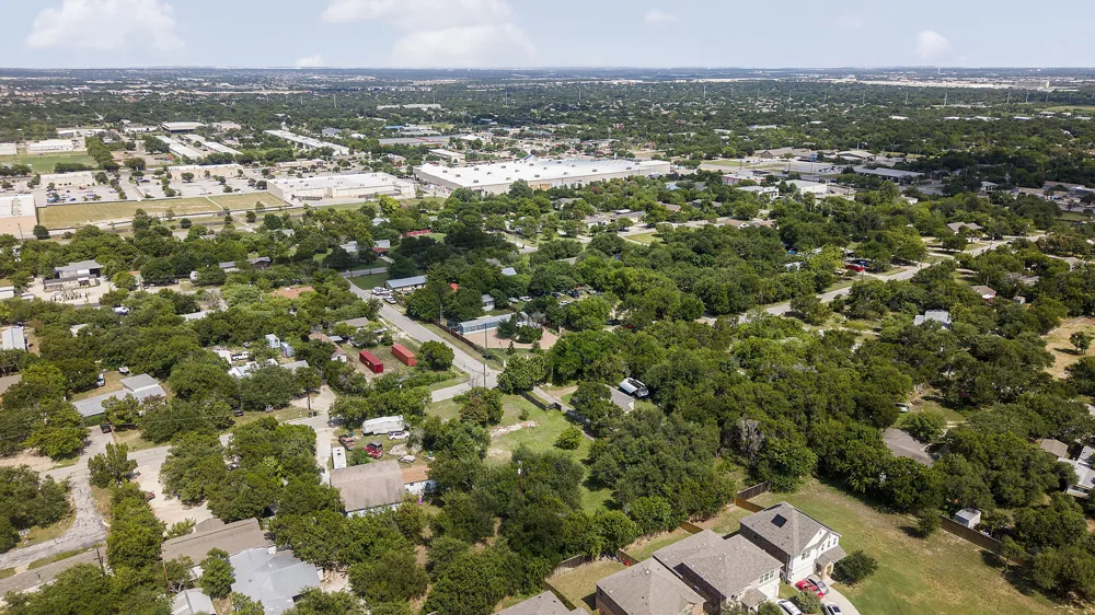 1305 High Chaparral Drive Leander, TX 78641