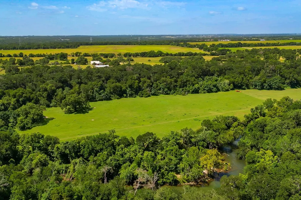 1498 Elmer King Road Belton, TX 76513