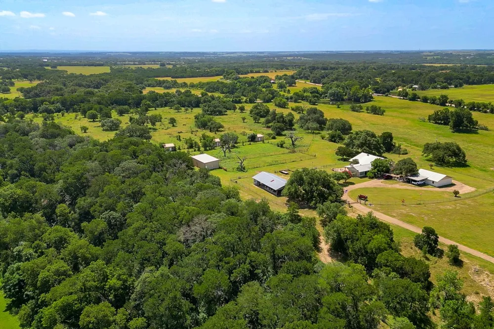 1498 Elmer King Road Belton, TX 76513