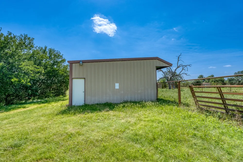1498 Elmer King Road Belton, TX 76513