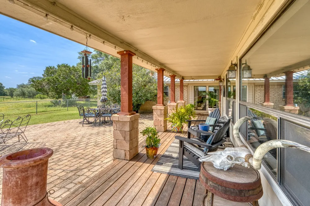 1498 Elmer King Road Belton, TX 76513