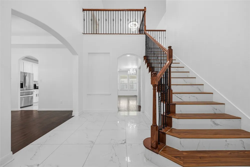 4372 Barchetta Drive Round Rock, TX 78665