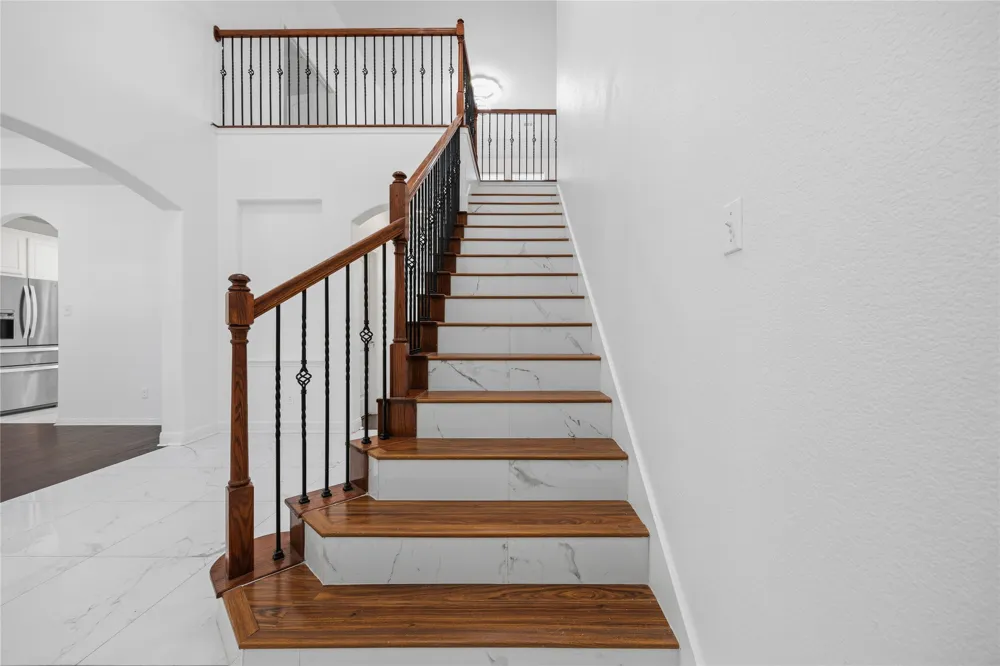 4372 Barchetta Drive Round Rock, TX 78665