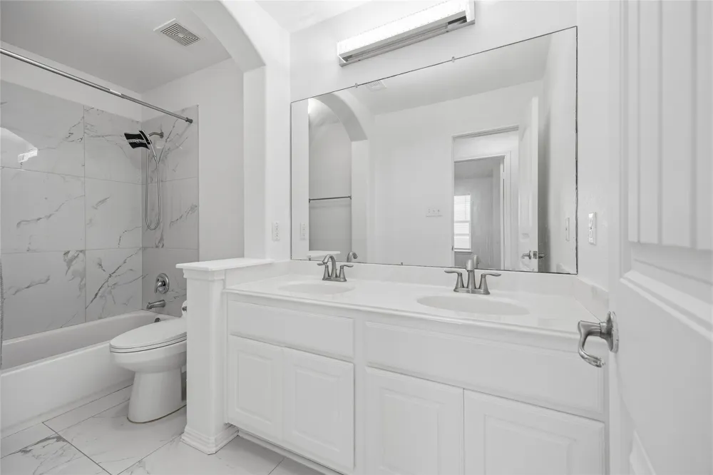 4372 Barchetta Drive Round Rock, TX 78665