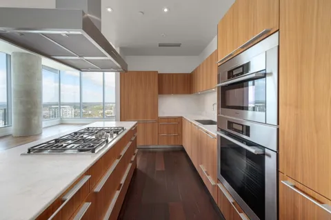 210 Lavaca Street #2608