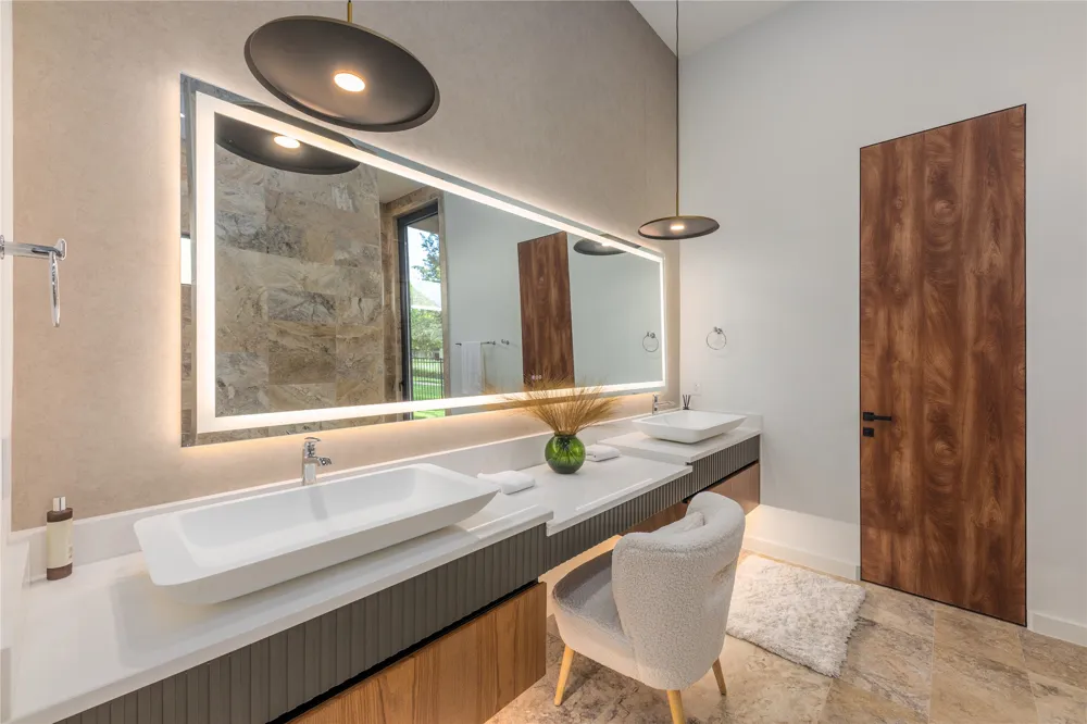 614 Robin Dale Drive Lakeway, TX 78734