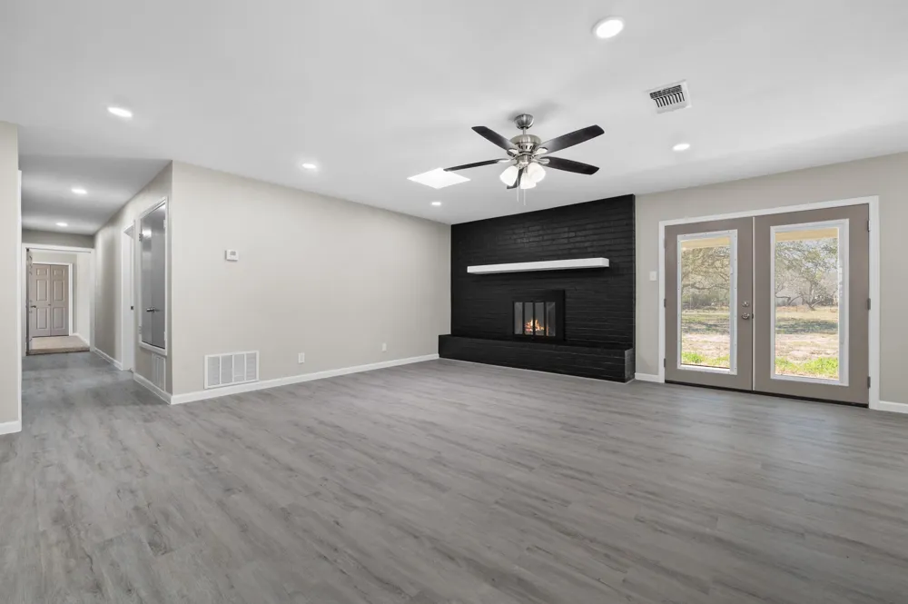 113 Crestline Drive Pleasanton, TX 78064