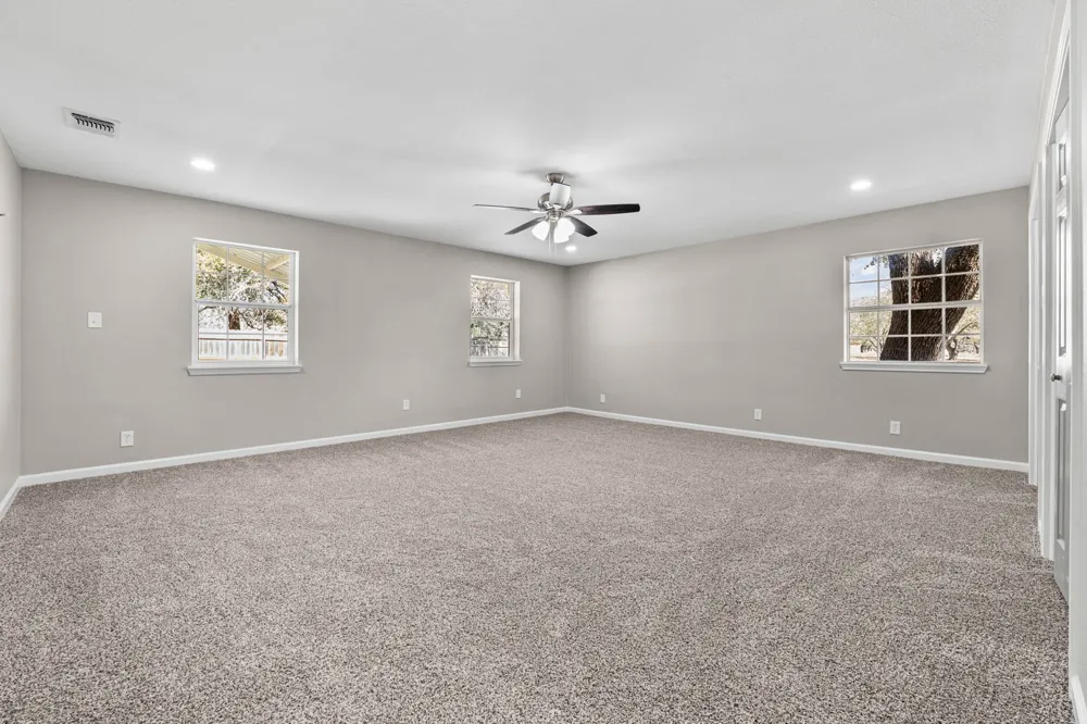 113 Crestline Drive Pleasanton, TX 78064