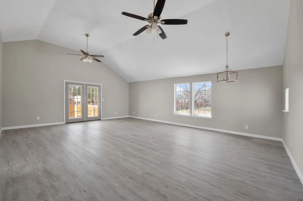 113 Crestline Drive Pleasanton, TX 78064