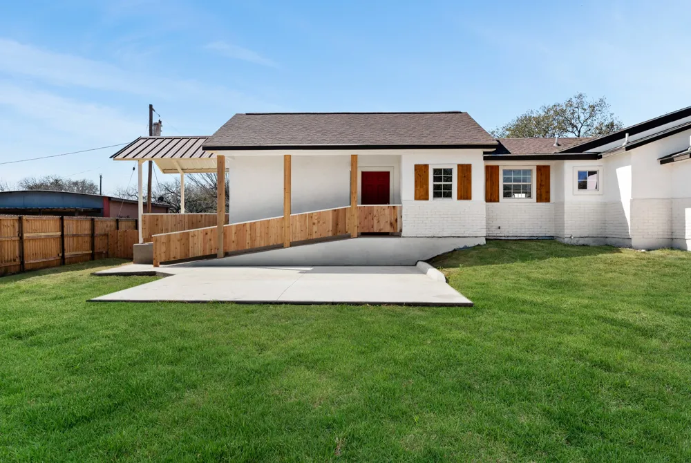 113 Crestline Drive Pleasanton, TX 78064