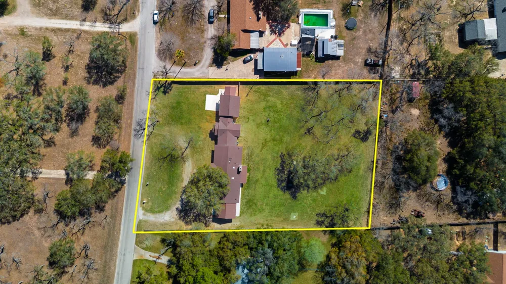 113 Crestline Drive Pleasanton, TX 78064