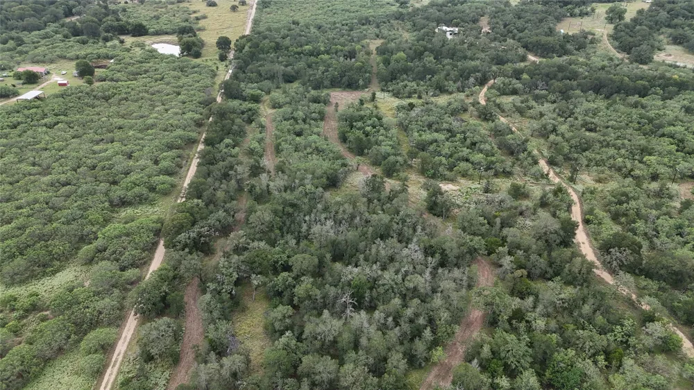 650 Coastal Lane Luling, TX 78648