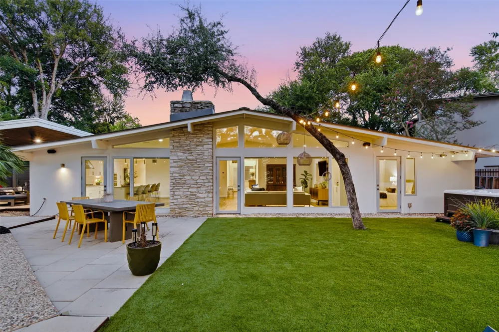 412 Ridgewood Road West Lake Hills, TX 78746