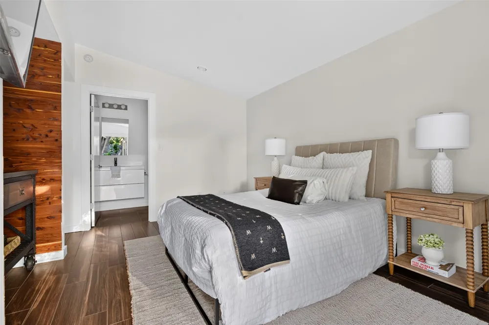 412 Ridgewood Road West Lake Hills, TX 78746