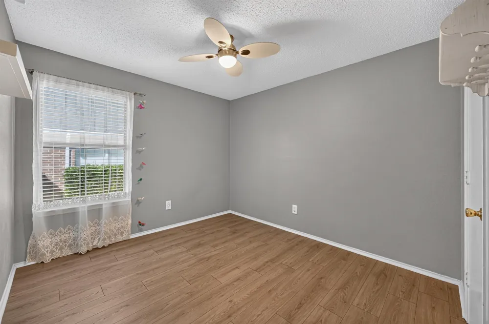 2103 Meadowview Drive Corinth, TX 76210