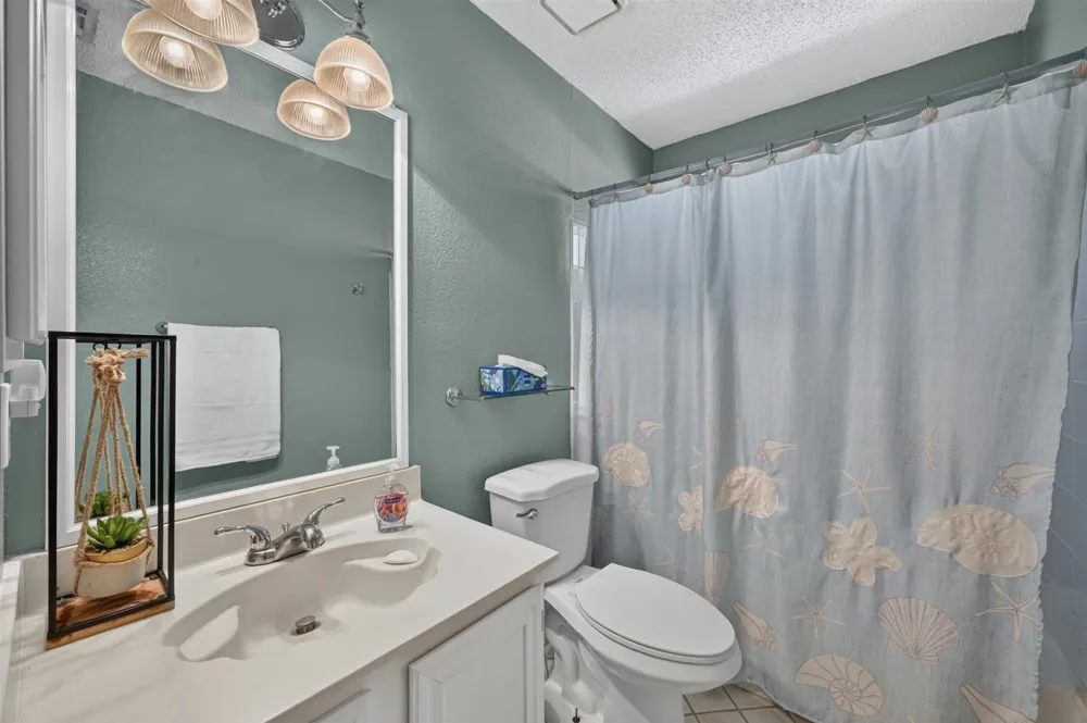 2103 Meadowview Drive Corinth, TX 76210