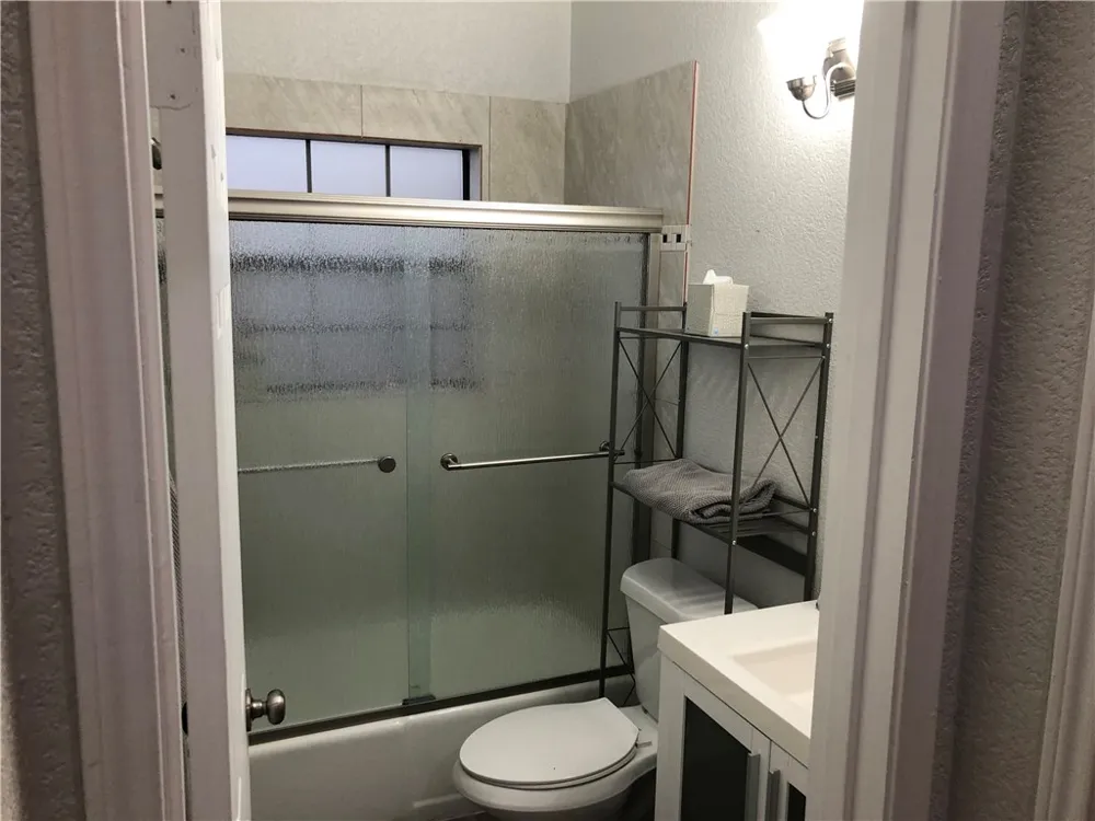 21825 Tallahassee Avenue Lago Vista, TX 78645
