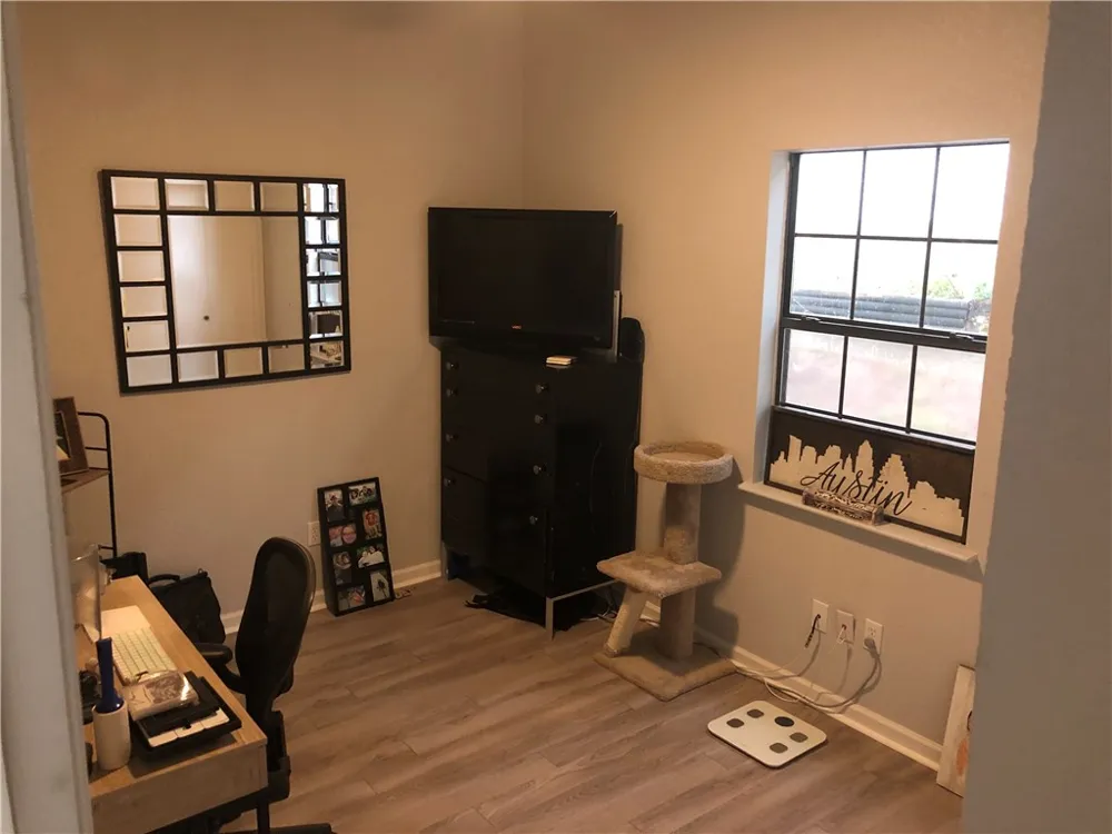 21825 Tallahassee Avenue Lago Vista, TX 78645