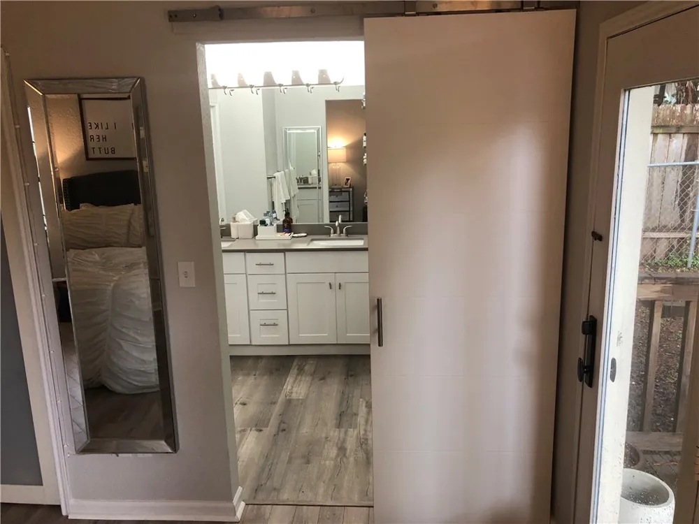 21825 Tallahassee Avenue Lago Vista, TX 78645