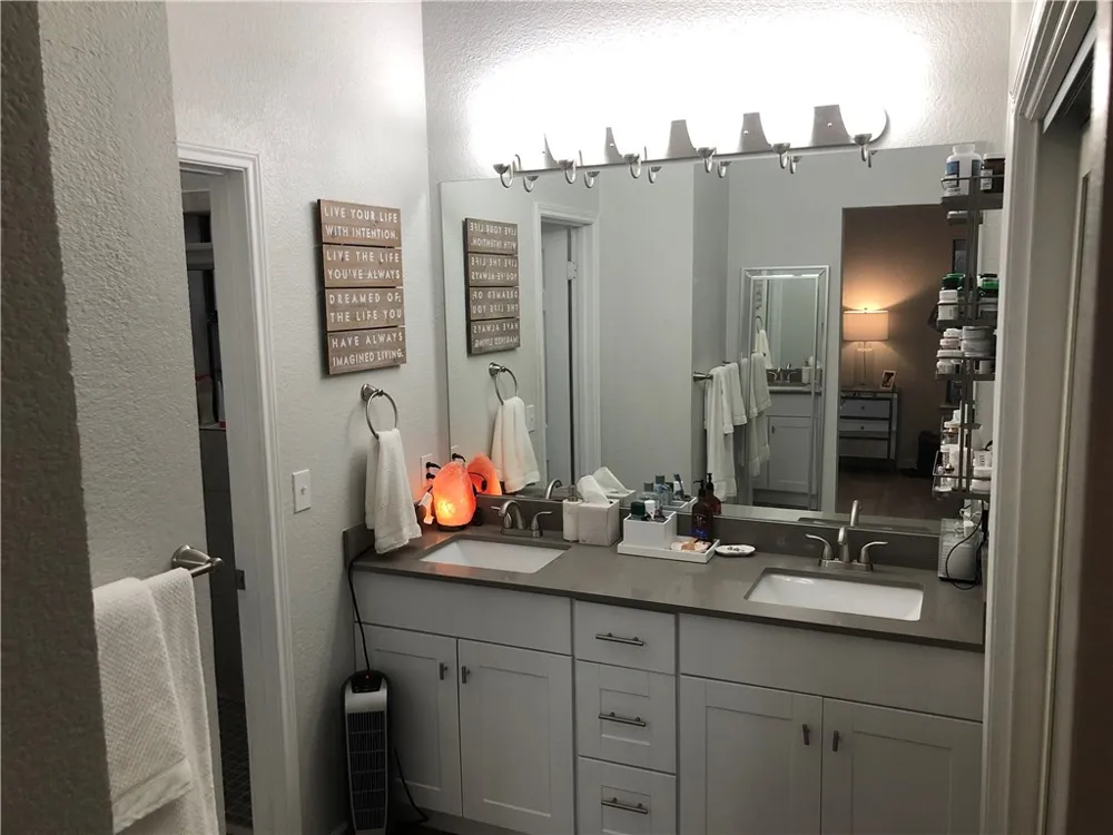 21825 Tallahassee Avenue Lago Vista, TX 78645