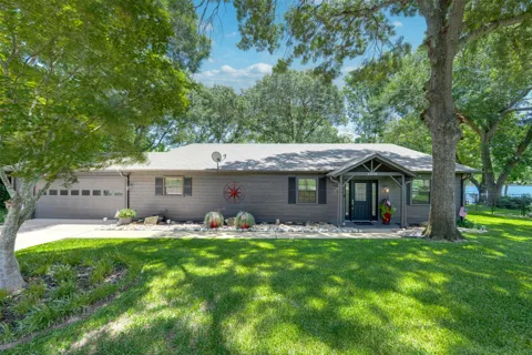 23258 Edgewater Drive