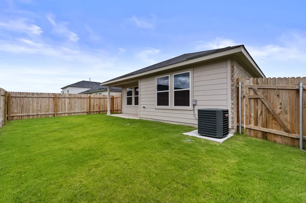 160 RAYMONDVILLE Path San Marcos, TX 78666