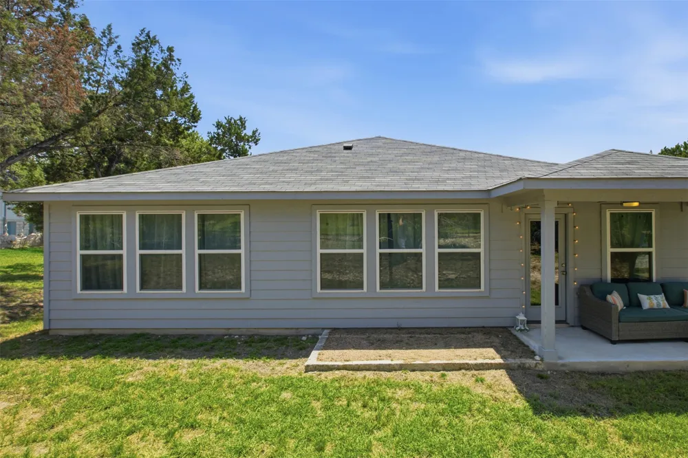 20812 Twisting Trail Lago Vista, TX 78645
