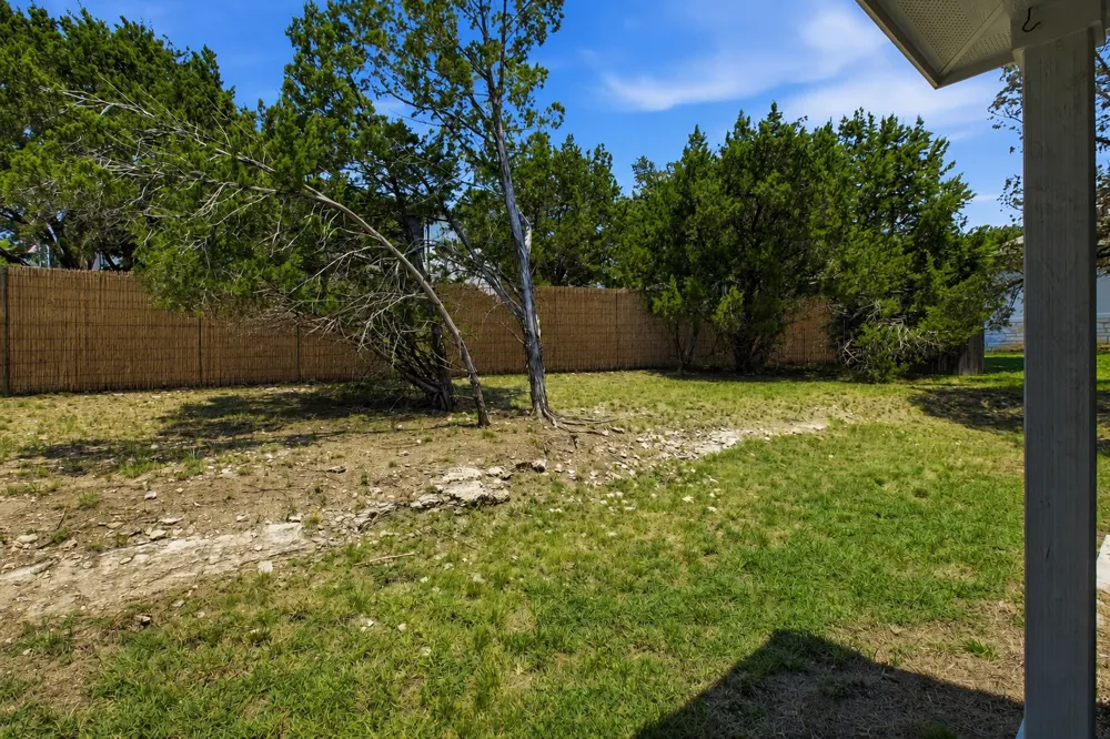 20812 Twisting Trail Lago Vista, TX 78645