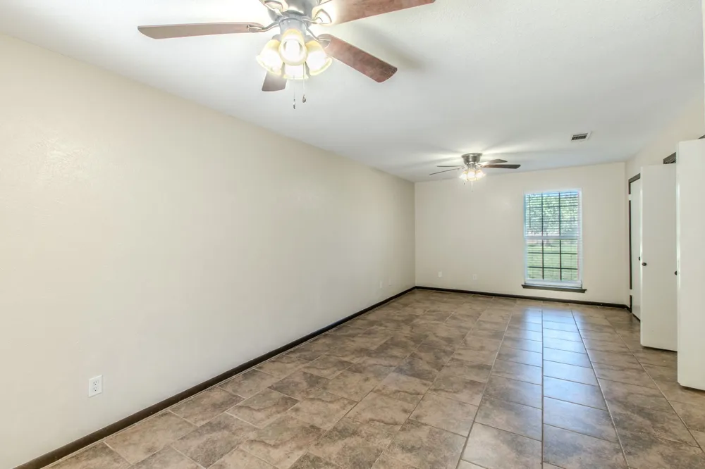 7273 Woodlake Circle Belton, TX 76513