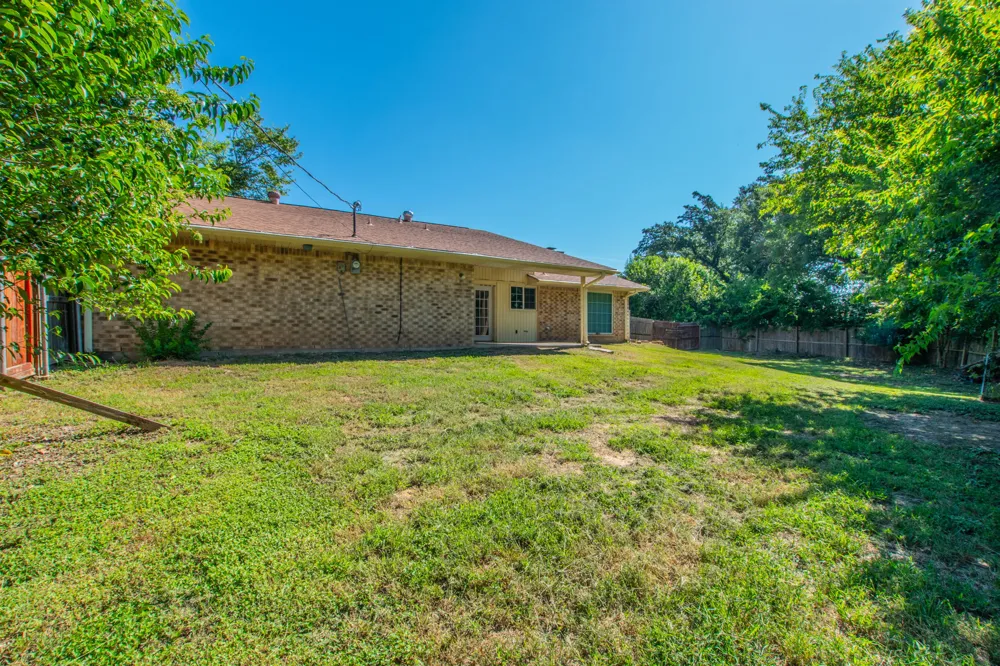 7273 Woodlake Circle Belton, TX 76513