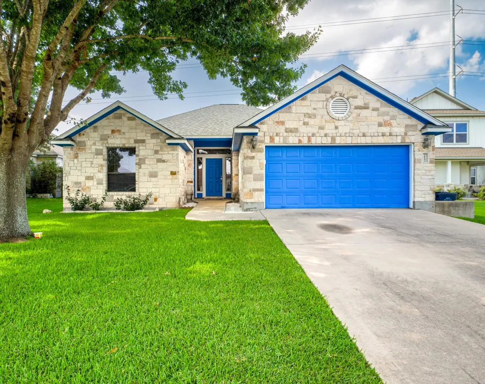 212 Cailin Court Burnet, TX 78611
