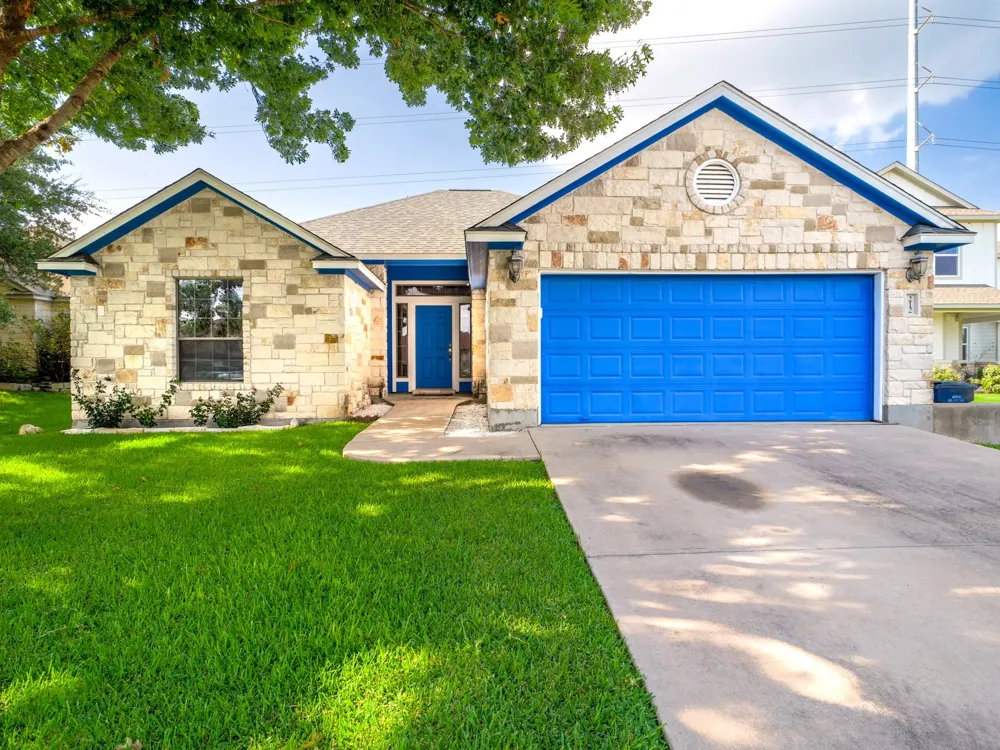 212 Cailin Court Burnet, TX 78611