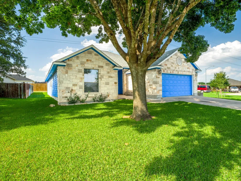 212 Cailin Court Burnet, TX 78611