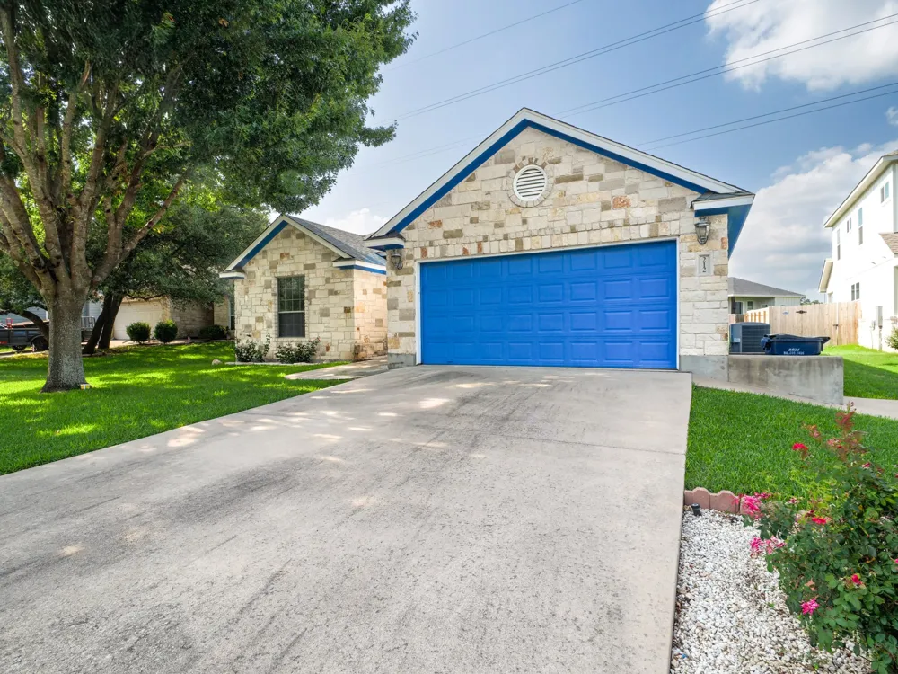 212 Cailin Court Burnet, TX 78611